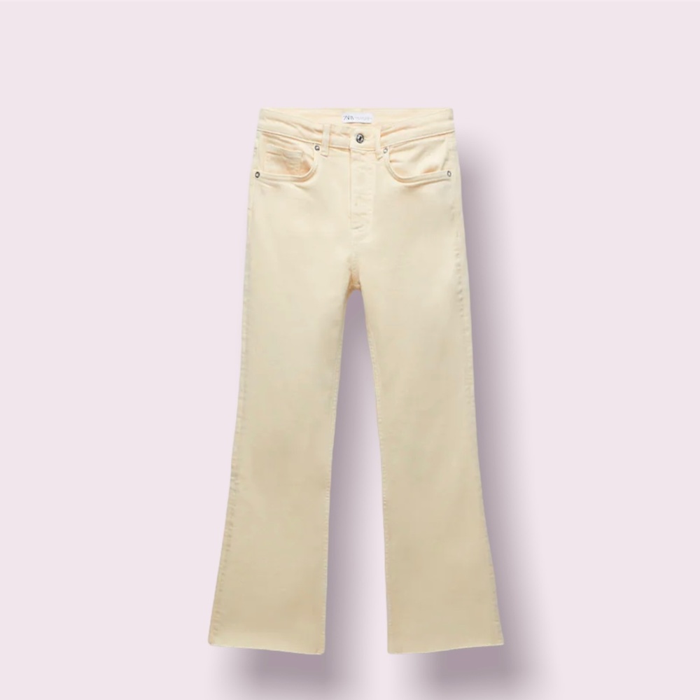 Zara Cropped Flare Yellow Jeans size 4
